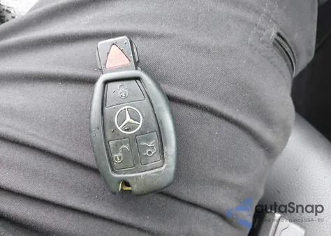 2015 Mercedes-Benz E 350 4Matic from USA, damaged, VIN WDDHF8JB6FB138449